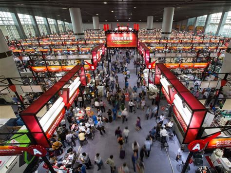 how many supercenters are in china
